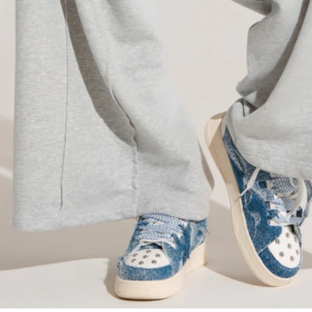 Callie Lives Miz Blue & White Studded Cutout Denim Sneaker 8 10 - Picture 2 of 7